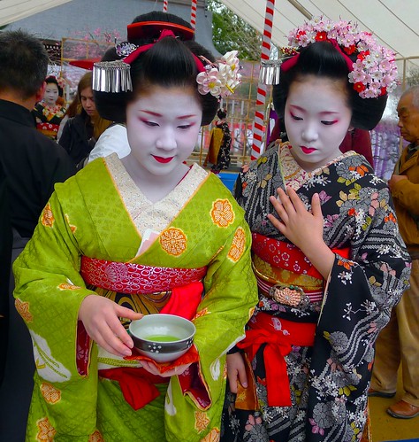 Maiko Tea Service：梅花祭 | During the annual Plum Flower Festiv… | Flickr