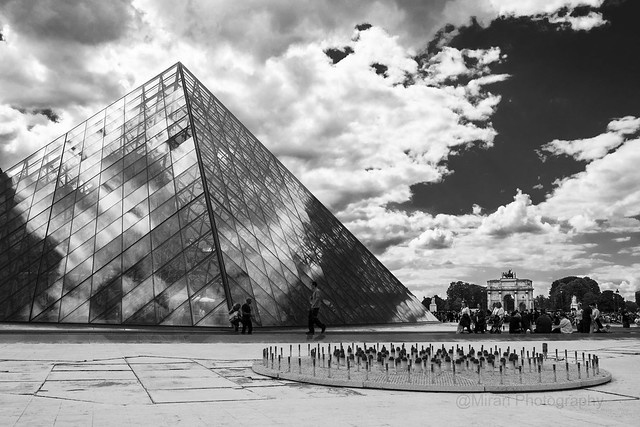 Louvre Pyramid (EXPLORED 23/10/2015)