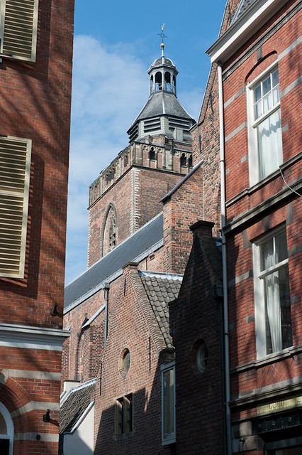 Gezicht op de Buurkerk, waar Sarah Sibilla Verdion begraven werd, genomen vanaf het Buurkerkhof. Foto: Anna van Kooij.