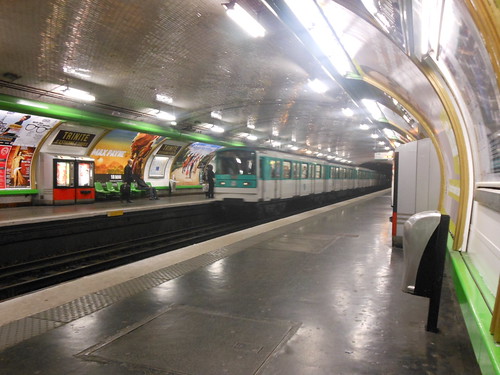 MF 67 - 2 mai 2012 (Station ligne 12 Trinit -d'Estienne d'Orves - Paris)