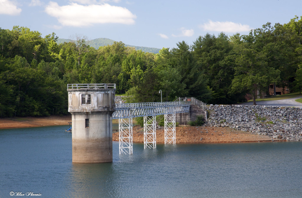 Blue Ridge Dam 192-foot (59 m) concrete intake tower | Flickr
