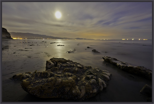 moon santabarbara leadbetterbeach dsc9066a