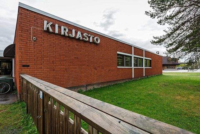 Pielaveden kunnankirjasto / Municipal Library in Pielavesi