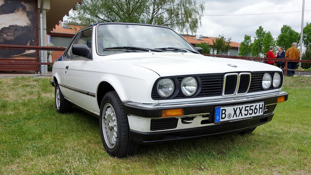 Image of BMW 3-series E30