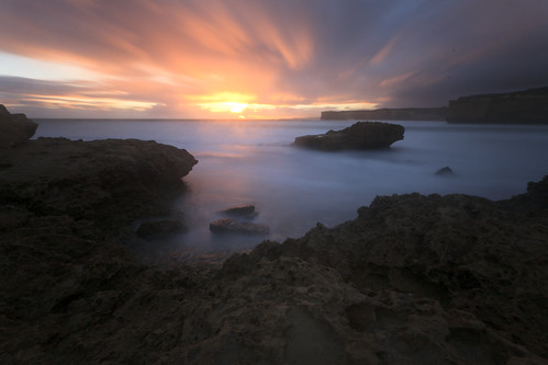 Last lights. by Hugo Hennequin, A magical light for this sunset taken from the Sherbrooke river point near Loch ard Gorge on the Gre