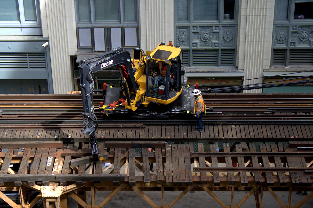 Loop Track Engineering Loop Track Renewal - Weekend 1 | These photos show work from… | Flickr