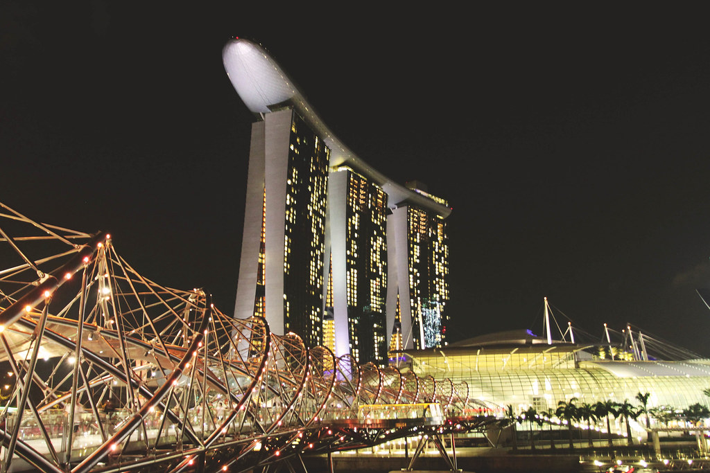 Singapore — Honeymoon Special — Singapore & Sentosa Family