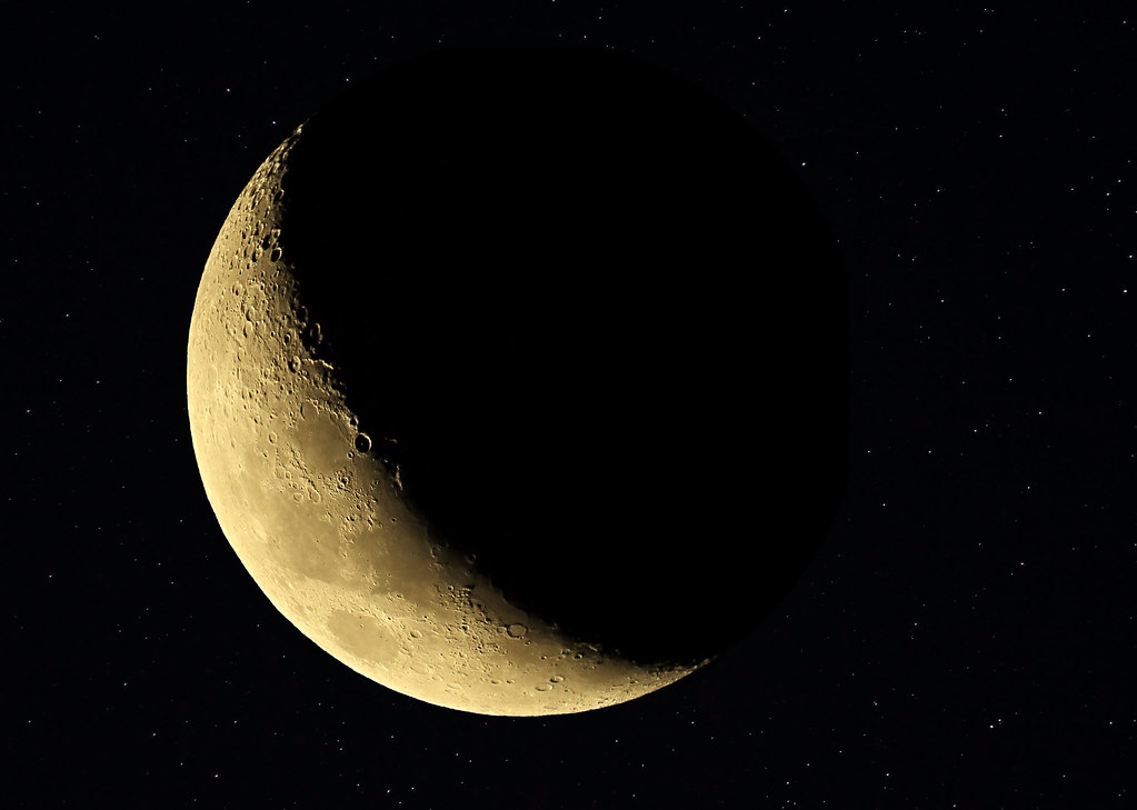 Banana Moon, I've been wanting to take a crescent moon shot…