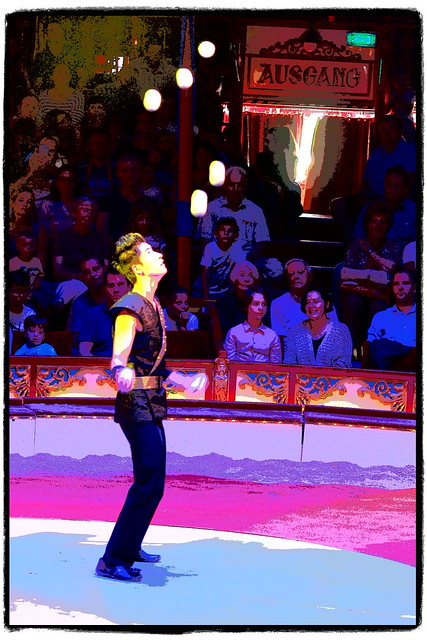 P7161793...the magic of Cirque...