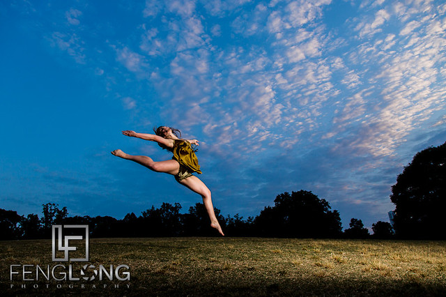 Megan Dances with Light | Light Painting in Piedmont Park | Atlanta Creative Wedding Photographer