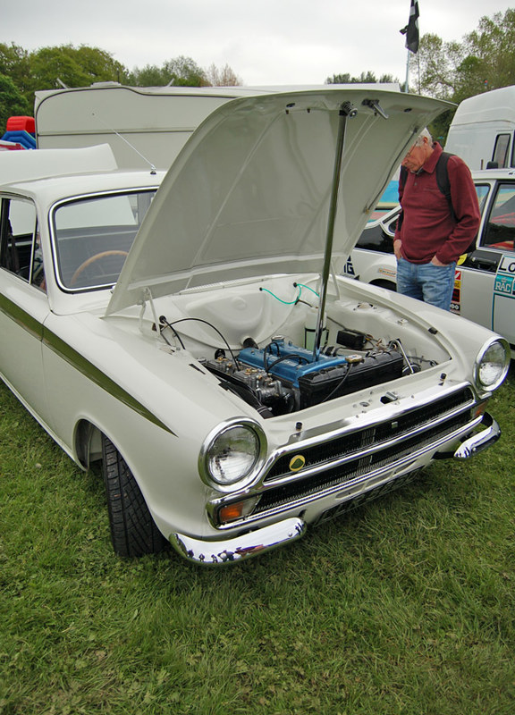 caldicot-classic-car-show-may-2012-128