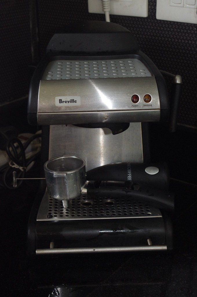 Breville Espresso Maker - R4000 SOLD | Bought in Australia