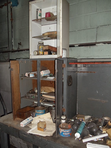 Work bench | by travbeav