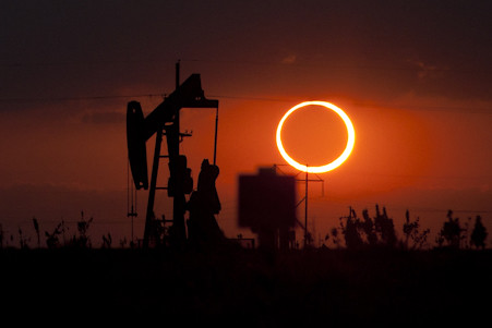 Jack and the Ring by ay_lee_in, sunset canon westtexas solareclipse 70200mmf28l lubbocktx 5dmkii 2012annulareclipse sundowntx levell