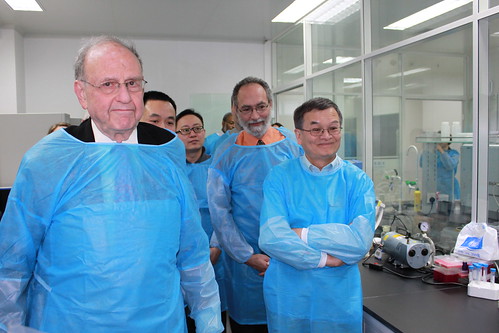 China CDC visit: Drs. Monto, Robins, and Liang at the National Influenza Lab http://publichealthinchina.wordpress.com/2012/02/28/more-on-china-cdc-and-national-influenza-center/