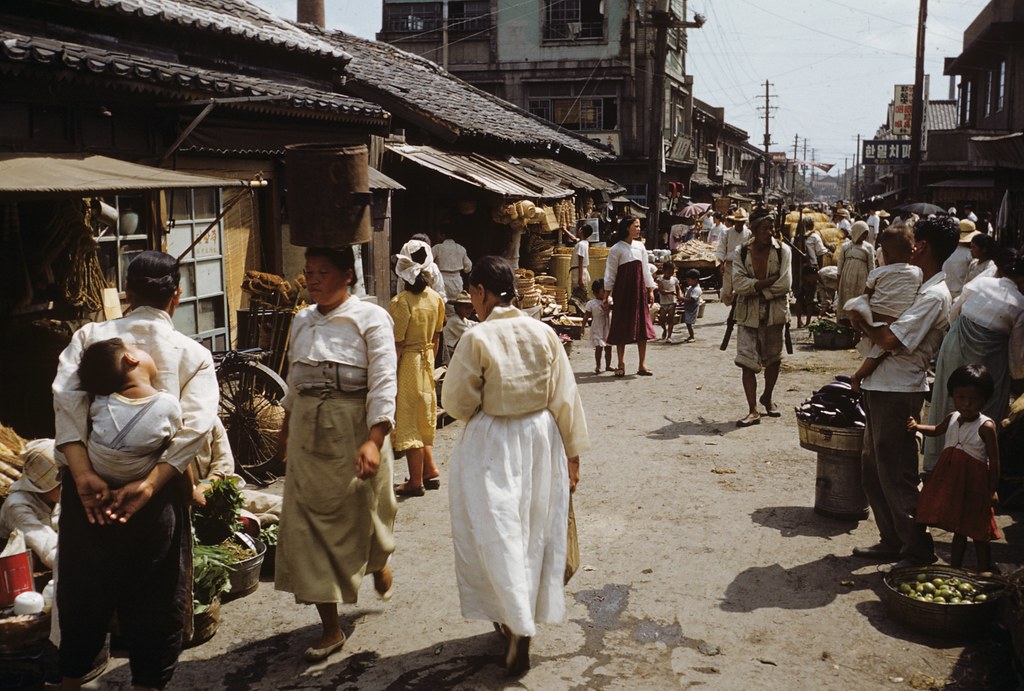 Korean market scene, 1952