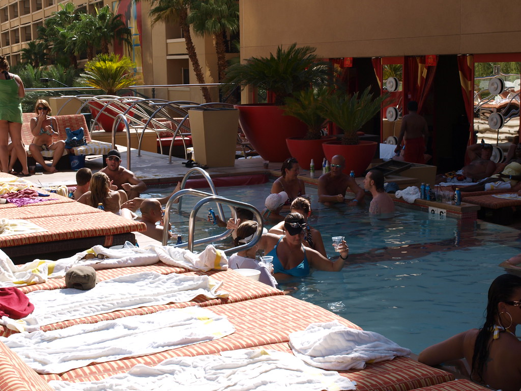 Golden Nugget Hideout Pool