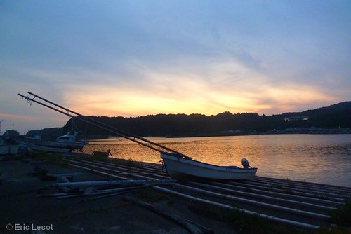 sunset japan port fishingboat japon sado crepuscule peche barque ogi