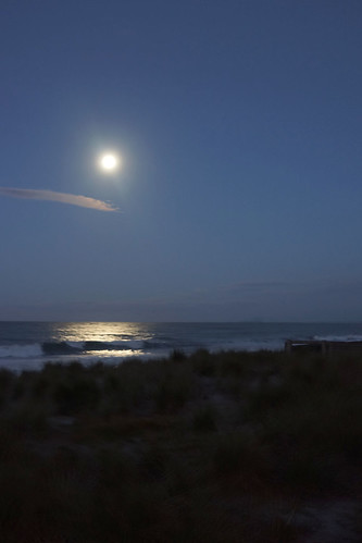 Moon rise over the beach by XPinger (Chris Sutton), Pukehina Beachsea moon beach sunsetssunrises