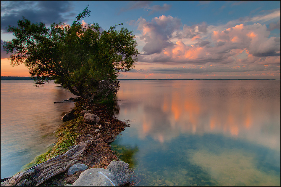 Средняя глубина озера онтарио. Озеро Онтарио Северная Америка. Озеро озеро Онтарио Северная Америка. Озеро Онтарио Канада. Озеро Онтарио фото.