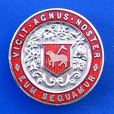 Vicit agnus noster, eum sequamur - unidentified badge (c.1… | Flickr