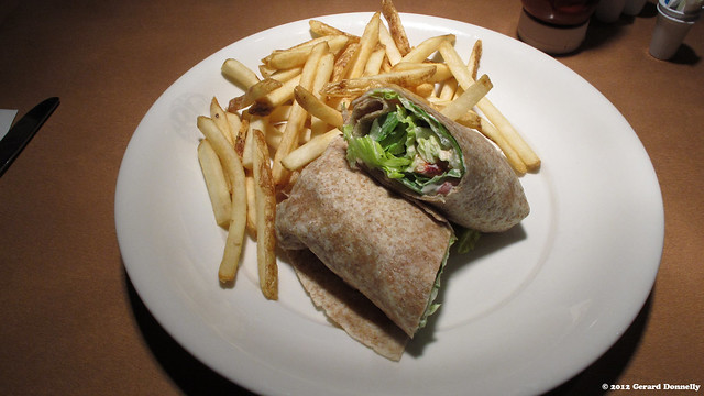 Schrimps & Lobster Wrap at Boston Pizza