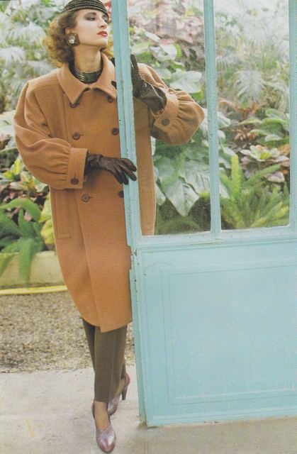 1985 - Vogue France - Violetta Sanchez in Yves Saint Laurent
