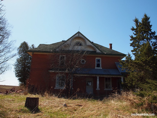 Abandoned House in Caledon, Ontario