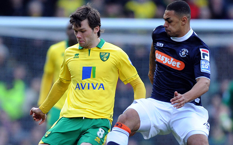 Gray defeats Premier League opponents Norwich to reach the FA Cup fifth round in 2013