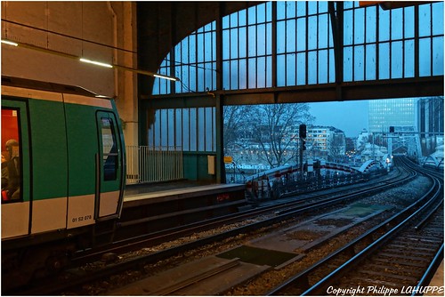 Le quai de la station de mtro de la gare d'Austerlitz
