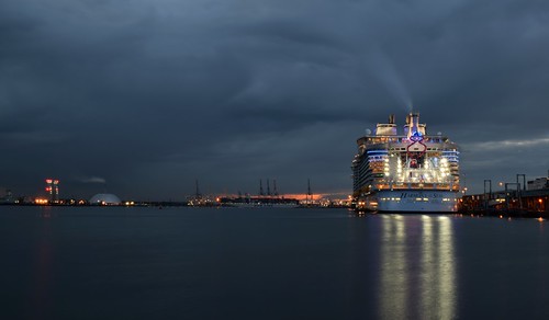 Waterside and the Harmony of the Seas by mme1998, longexposure cruise sunset docks evening boat nikon long exposure ship cruising harmony slowshutter 