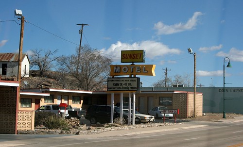 usa newmexico route66 motel roadtrip santarosa motelsigns