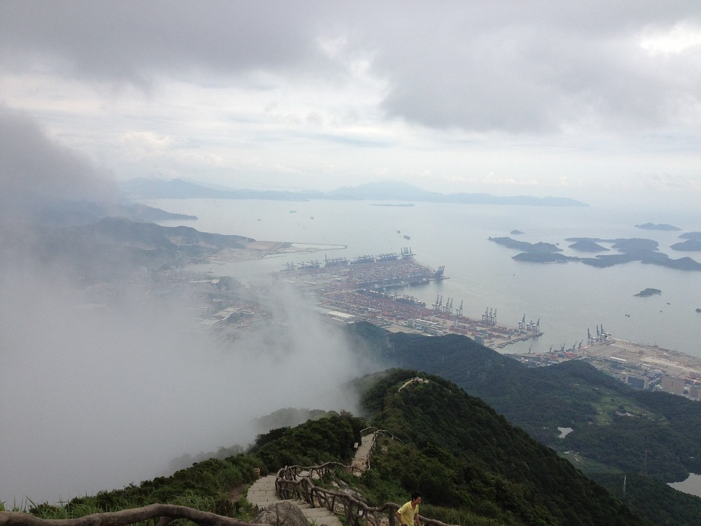 Hiking WuTongShan | WuTongShan is located in Shenzhen, Guang… | Flickr