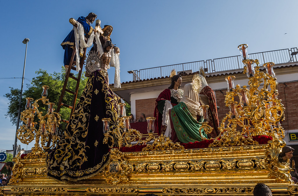 Paso del Cristo del descendimiento. Viernes Santo. Córdoba… | Flickr