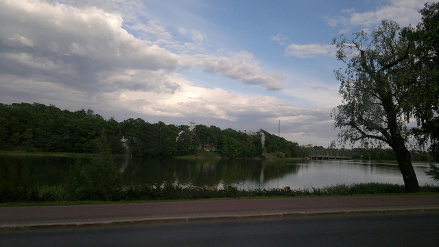 View of Töölönlahti Bay from the Pub tram
