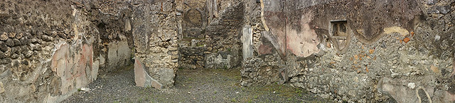 DSC01568NX5N  Pompeii, Italy  ©2012
