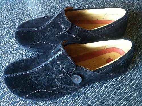 new shoes with cat hair | by lindsatomica