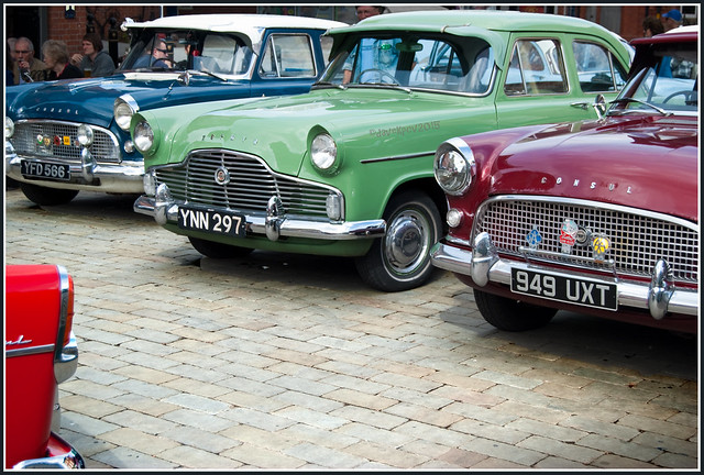 Vintage cars - Ford Consul