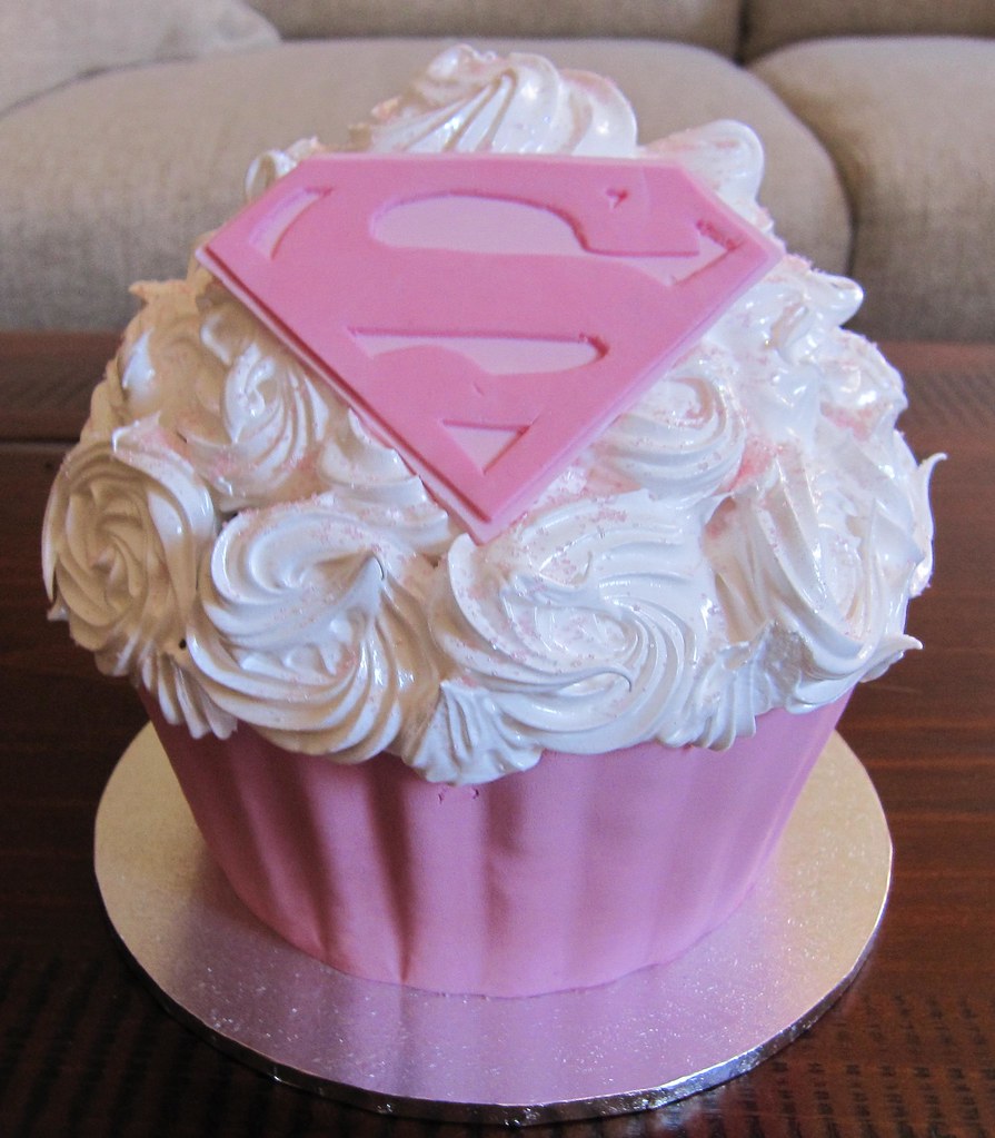 Studio 180C - Supergirl cake done for a cutie-pie.... | Facebook
