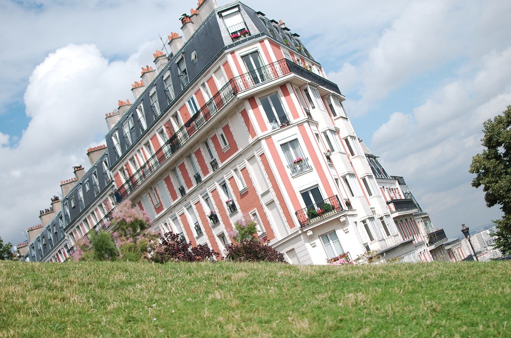 Falling Building Simple falling building | Jake Rowles | Flickr