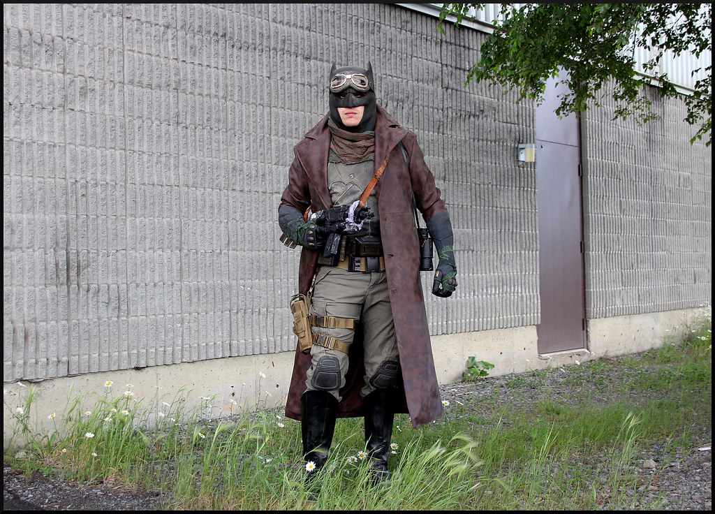 Batman desert costume batman nightmare batwill | Batwill | Flickr