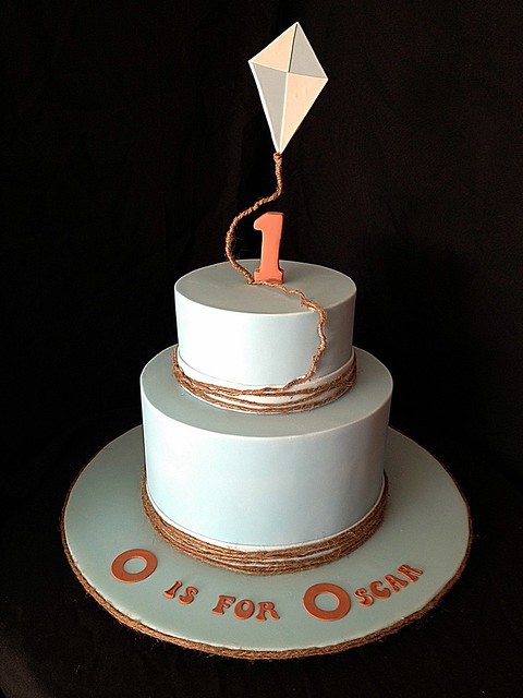 Oscars Kite Cake