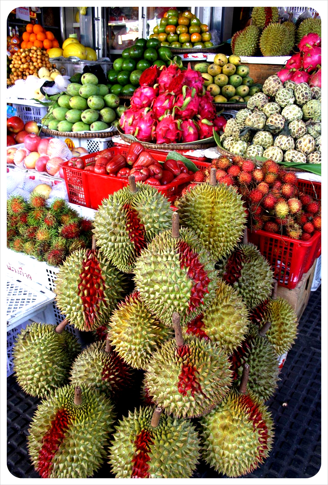 phnom penh central market durians