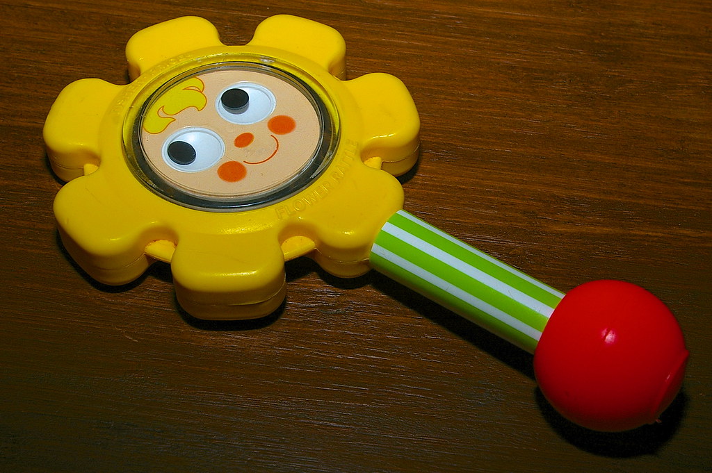 Fisher-Price 424 Flower Rattle with Mirror Baby Toy ©1973 - 2