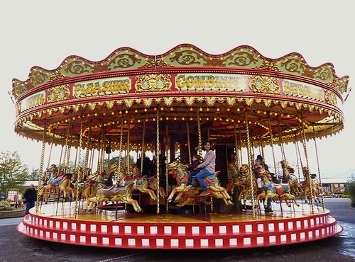 Ashley's Golden Gallopers steam driven ride, Bridgemere Ch… | Flickr