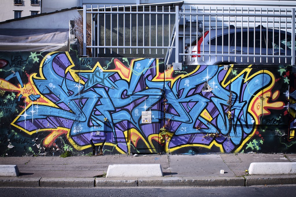 Graffiti - Courbevoie (0704)