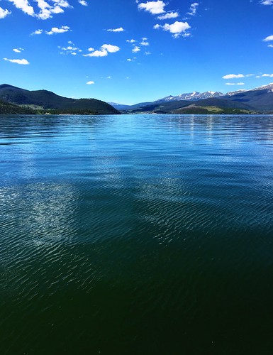 lakedillon colorado blue water peace calm outdoor boating aprilpix