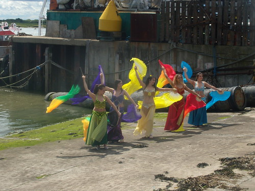 Dancers on the shore Benfleet to leigh on Sea Leigh Folk festival