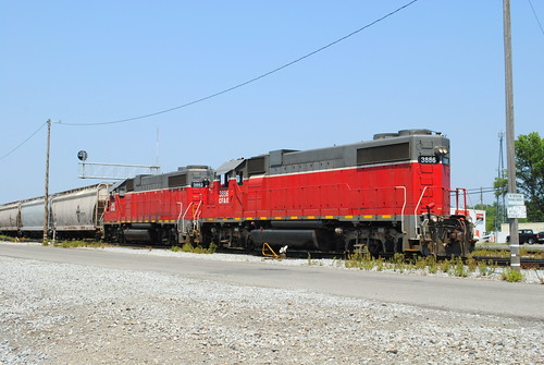 railroad chicago train fort wayne locomotive eastern cfe emd gp382 3886 cfe3882