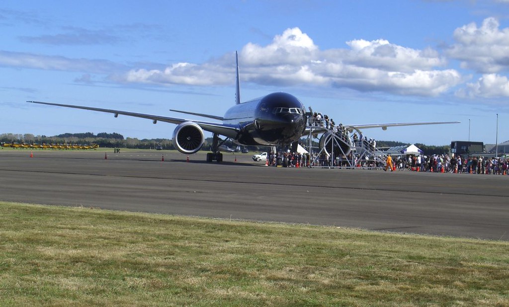 2012 Air NZ B777 at the RNZAF 75th Anniversary Air Show at… | Flickr